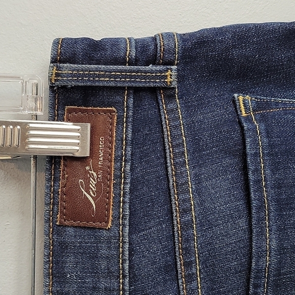 Levi's distressed demi curve boot cut jeans size 27 x 30 - Picture 7 of 11